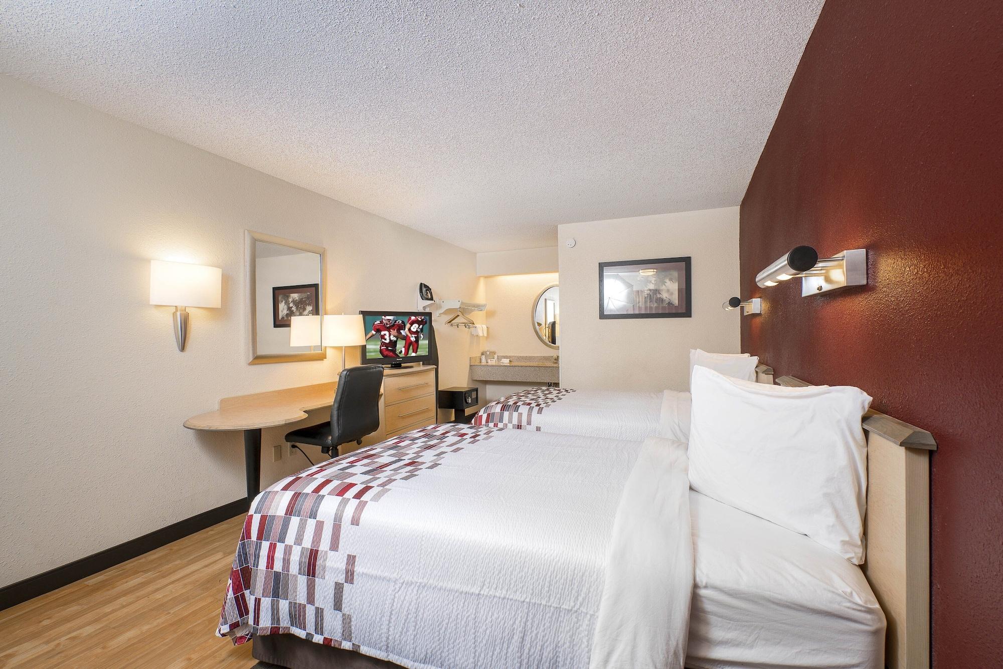 Red Roof Inn Louisville Fair And Expo Bagian luar foto