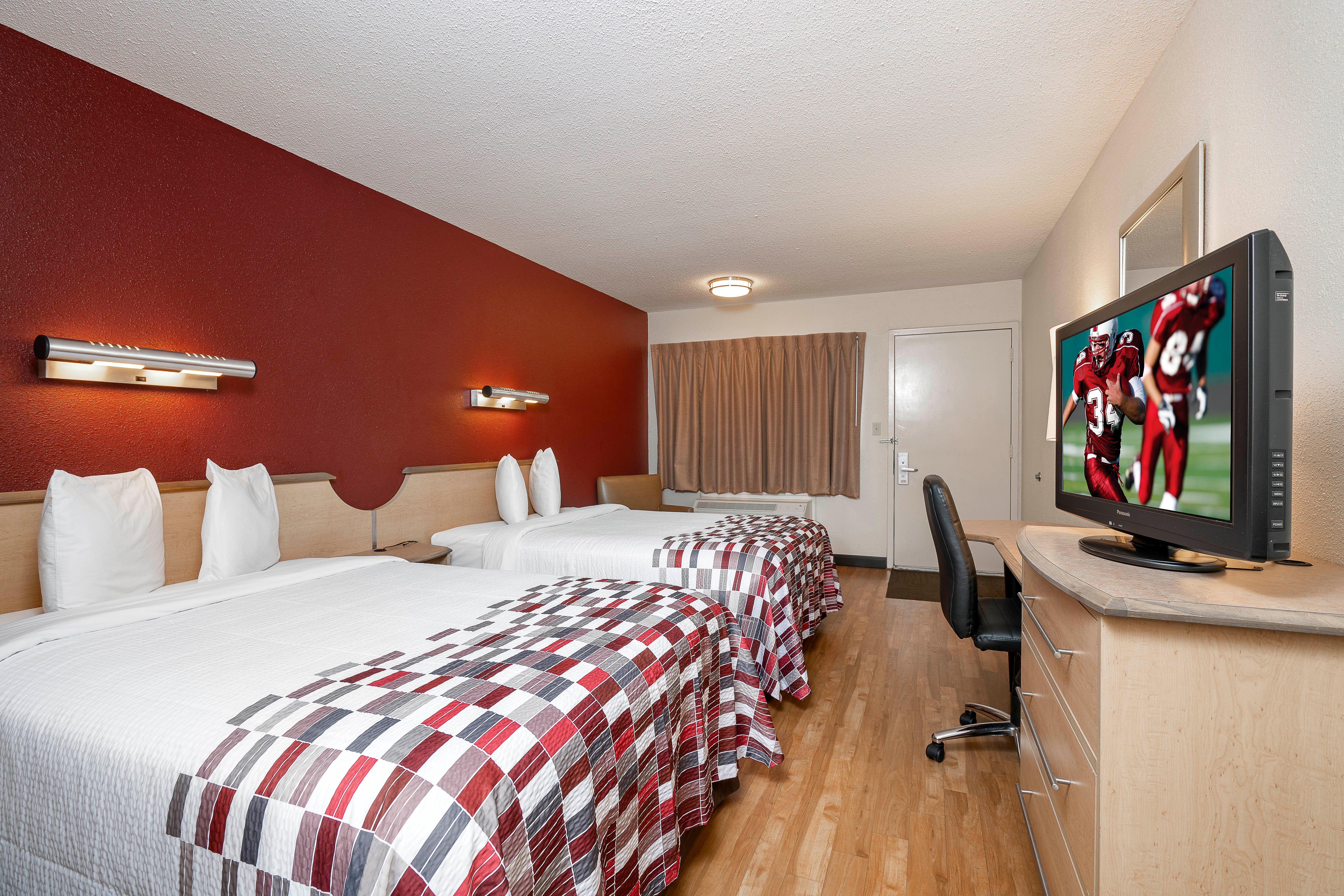 Red Roof Inn Louisville Fair And Expo Bagian luar foto